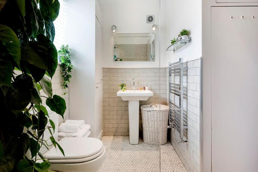 Contemporary Clapham Living Appartement Londen Buitenkant foto