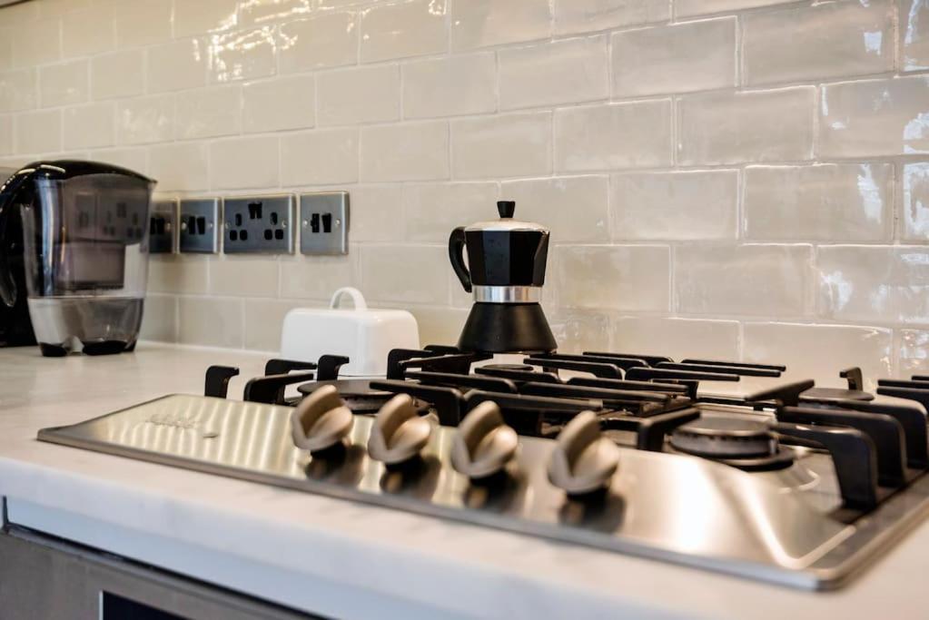 Contemporary Clapham Living Appartement Londen Buitenkant foto