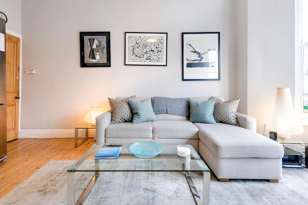 Contemporary Clapham Living Appartement Londen Buitenkant foto