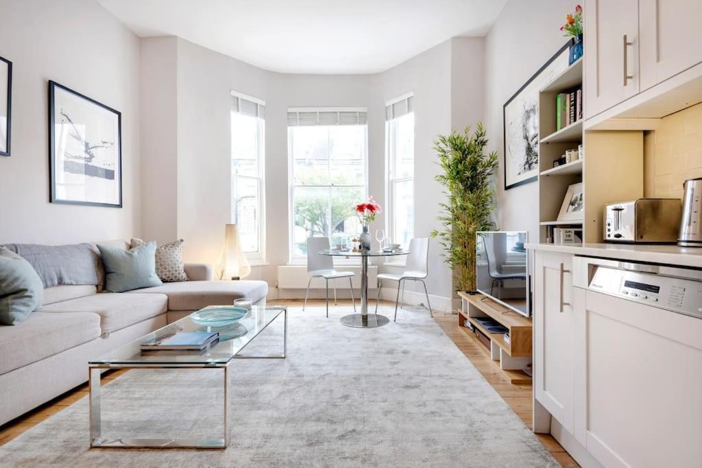 Contemporary Clapham Living Appartement Londen Buitenkant foto
